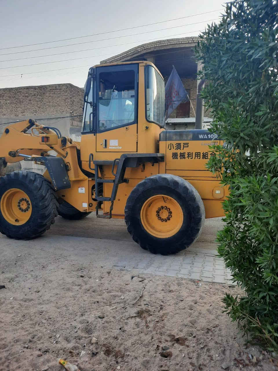 للبيع شغل كاموتسو دخول جديد مكان نجف مكفول مكينه 6نتصل ***********
