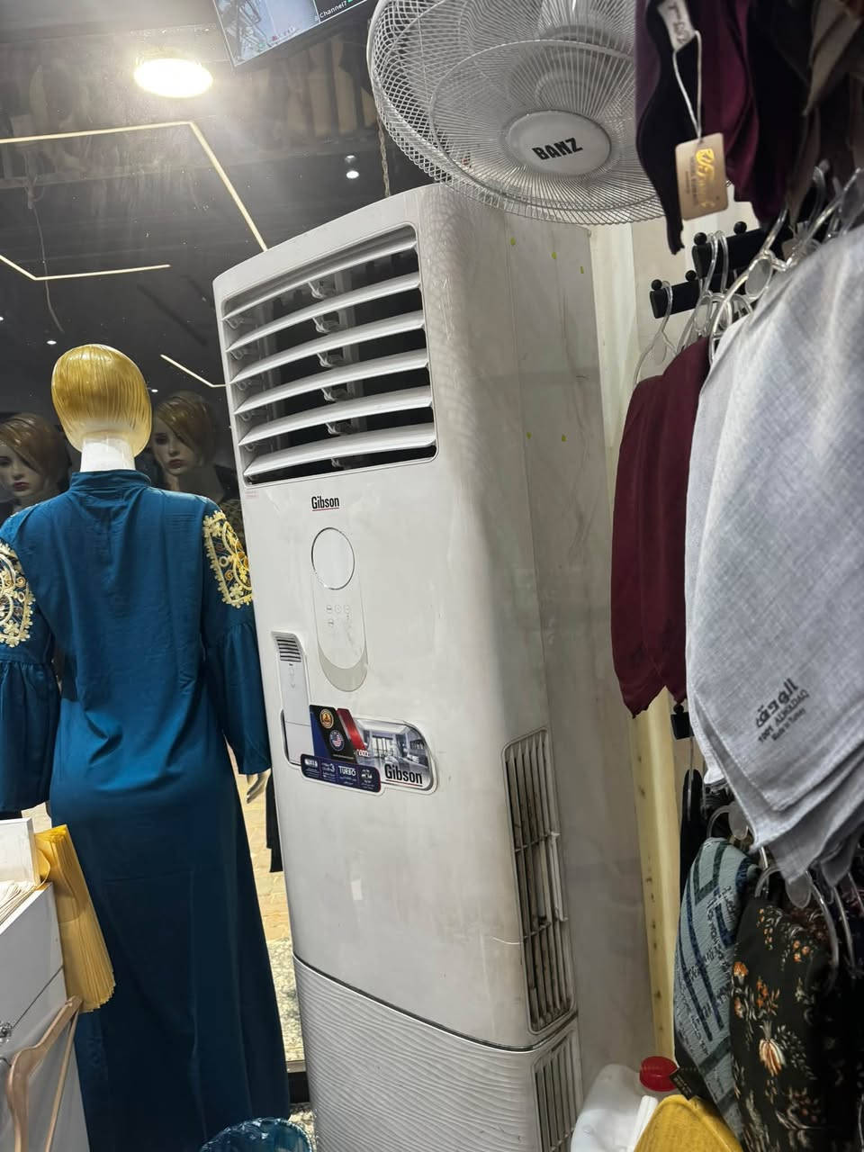 يالله سبلت اخو الجديد البيع ابو طنين شغال تبريد ثلج كلشي مابي نضيف جدا سعره 550 الشراي بي مجال سعر العنوان الجمعيه الاستفسار واتساب ***********
