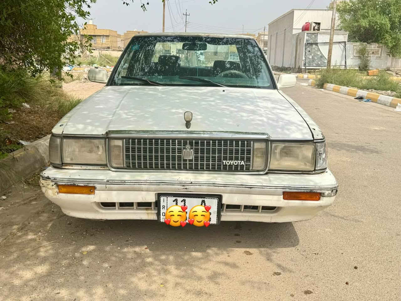 سيدان للبيع موديل 1989 رقم بغداد انكليزي مداور ثاني يوم
كير ومحرك 2500 جدد 
طخم تاير جديد ويل كب 
كهربائيات كلها تشتغل من الطول الطول
دواخل نضيفه كلش
باتري عنبار بريشر وباتري جدد
ترايك وين ماتريد
مكان السياره الناصريه المركز 
السعر 33 وبيه مجال 
للاستفسار ***********
