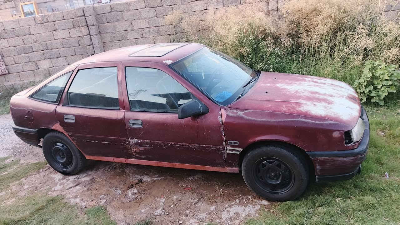 سياره نوع فكترا جنطه 
حجم المحرك 18مرقوب 
موديل 91
شرط كير محرك 
طخم تاير جديد 
باتري جديد 
كهربائيات كله شغاله 
تشغل وتطلع 
مكلف بالنشر رقم صاحبها ***********
السعر 15اتصل على صاحبها وتدلل
