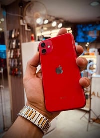 ايفون 11 • ١٢٨ • بطارية ٩٠%