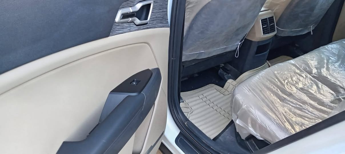 السلام عليكم سبورتاج 24سياره خليجيه ماشيه 39 سياره جديده وهذا رقمي ***********

