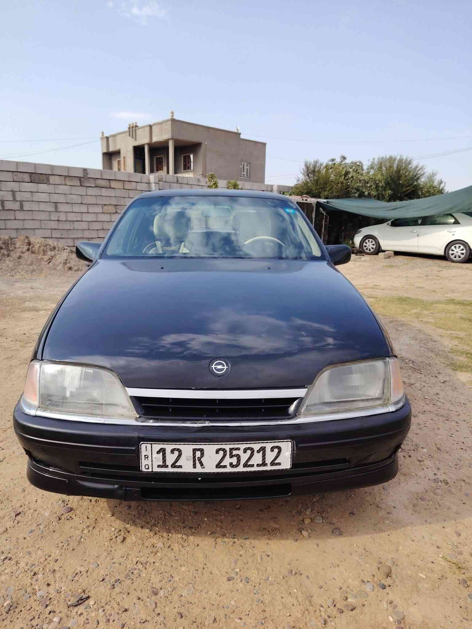 السلام عليكم
هزه جديده سنويه 2031 
اوميكا 20 أصلي نينوى دولي شرط التحويل 
كير محرك شرط 
صبغ حزام 
غرفه جديده..
#السعر_30$ وبيها مجال بسيط للشراي
كابون مابيها 
المكان جنوب الموصل / القياره 
البيع نقد 
***********
