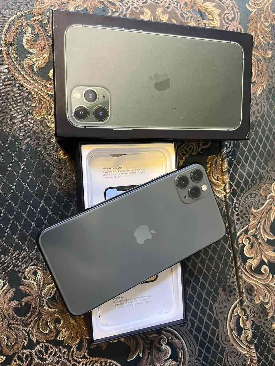 ايفون 11pro max
ذاكره 256 
بطاريه 84 كامل الملحقات
السعر 325

استفسار ***********

نص مكتوب في الصور:
- كما هو الحال مع البطاريات القابلة لإعادة الشحن، بطارية الهاتف قابلة للاستهلاك وتصبح أقل فاعلية مع الوقت. معرفة المزيد...
- 84%
- الحد الأقصى للقدرة
- هذا قياس لقدرة البطارية مقارنة بقدرتها عندما كانت جديدة. قد تتسبب القدرة المنخفضة بتقليل ساعات الاستخدام بين عملية الشحن والأخرى.
- أقصى قدرة للأداء
- ستساعد الأنظمة المضمنة في النظام والمكونات في تخفيف آثار الأداء التي قد تلاحظها أثناء التقدم الكيميائي في عمر بطارية iPhone.
- شحن البطارية المحسن
- للحد من استنزاف عمر البطارية، يتعلم الـ iPhone من عادات الشحن اليومية، بحيث ينتظر ولا يتجاوز %80 حتى يحين موعد حاجتك إلى استخدامه.