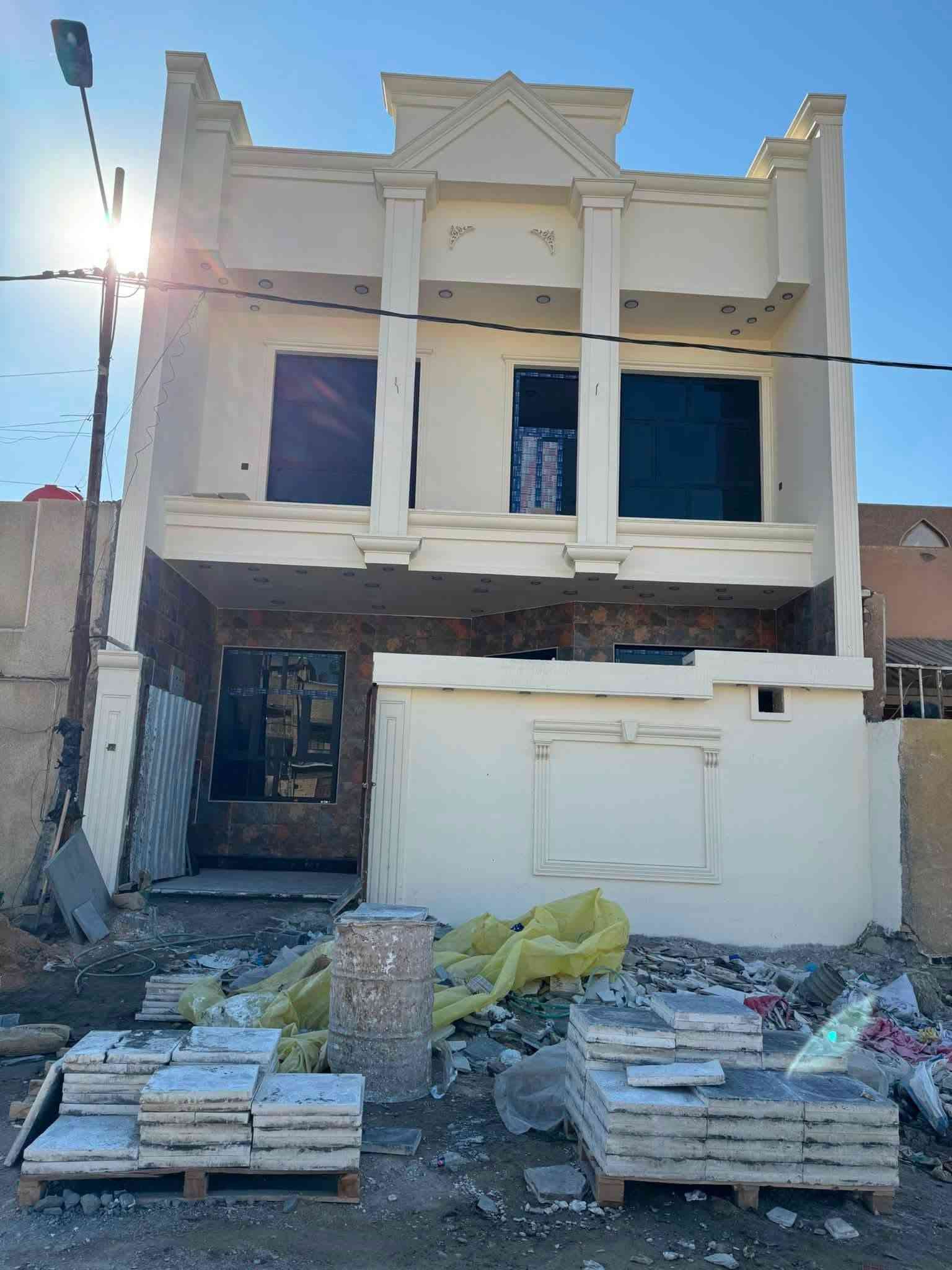 السلام عليكم
كادر من الأنبار لعمل الواجهات بنظام العمل والكرسته والعمل 
للتواصل على الرقم ***********

نص مكتوب في الصور:
- ***********
- ***********