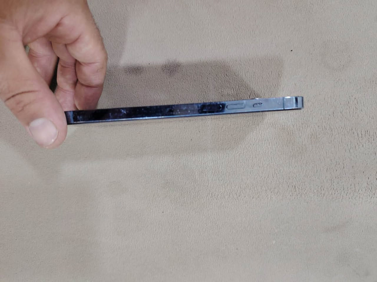 سلام عليكم ايفون ١٣ برو ماكس ذاكره ٢٥٦للبيع جهاز نضيف وحلو وتفاصيل كله معروضه بلفيديو مكاني بصره زبير جهاز رايده 550٠رقمي (***********)

