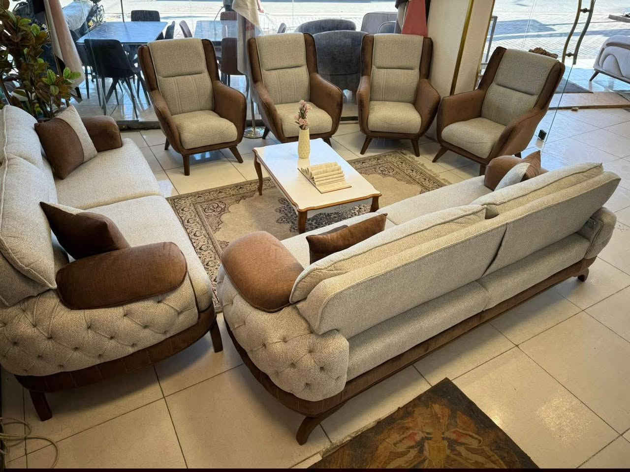 عروضنااا القوية بلشت من مليون صار ب 800 الف
🛋️ التخم التركي الفاخر 🇹🇷
✔ 10 مقاعد فخمة بجودة عالية وتصميم راقٍ
✔ الخشب: زان بالكامل، متين وقوي
✔ القاعدة: خشب زان لمتانة إضافية
✔ الإسفنج: سوفت طبي مريح جدًا، مثالي لأصحاب الوزن الثقيل

💰 السعر: 800 الف
🚚 التوصيل: مجاني حتى باب البيت!

💥 لأصحاب الذوق الرفيع وعشاق الأناقة! 💥
       اجعل منزلك أكثر فخامة وتميزًا 

📍 العنوان:  ناصريــــــة  شــــارع 30
              مجمع علي الشويلي 
              مجاور مكتب الصدرين للعقار

*********** 
***********

