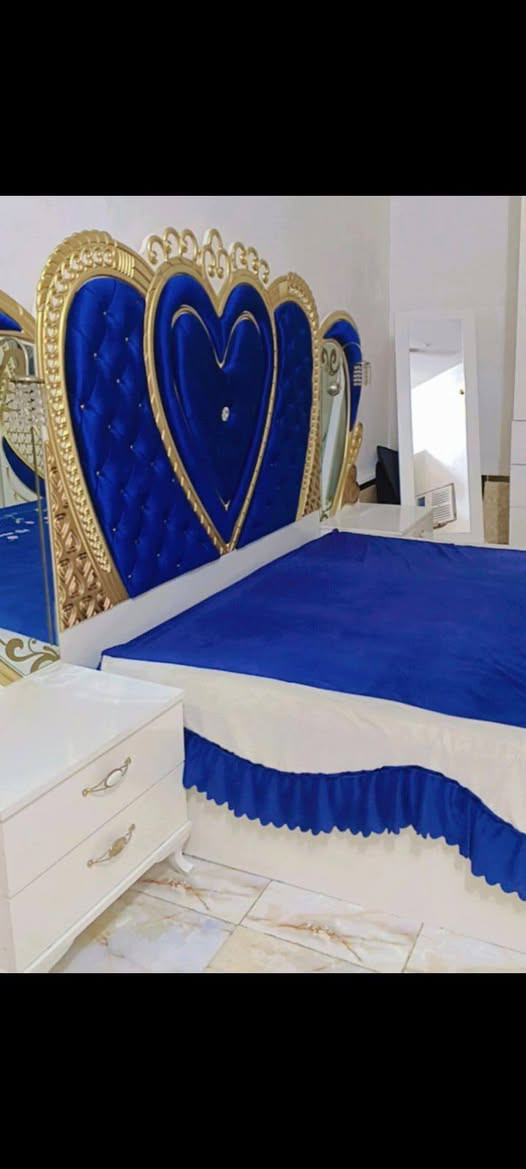السلام عليكم للبيع غرفه نوم تركيه درجه اولى نضافه 90/100 تتكون من 9قطع معه دوشك هديه السعر 750 وبيهه مجال قليل العنوان السياحي الدعوم للتواصل على الرقم فقط مكلف بالنشر 
***********
