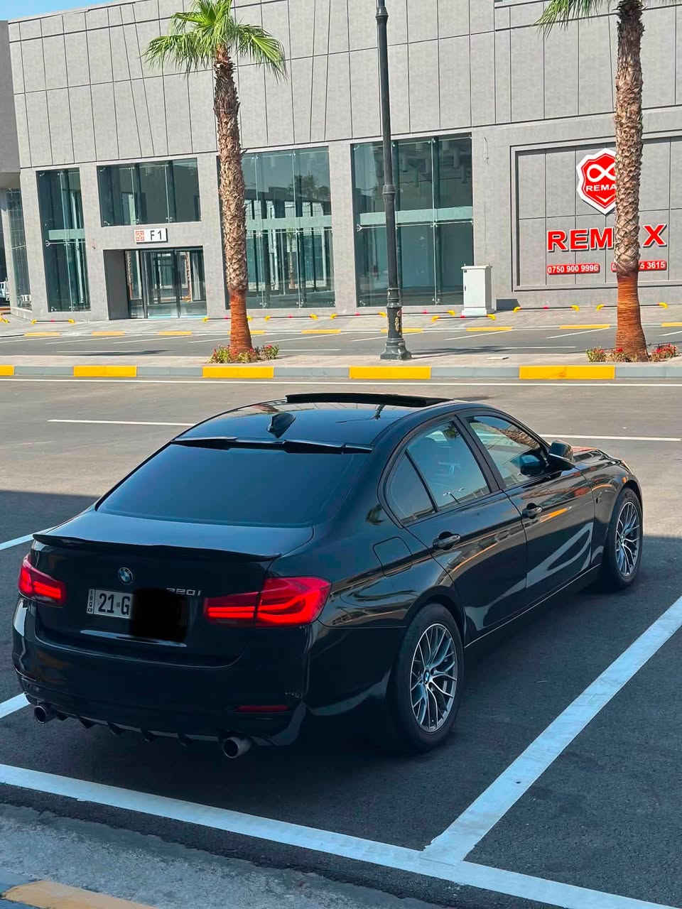 عةرةبي كردي
سلام عليكم اخواني
عندي بي ام F30
لون اسود تخبل ماشاءالله🖤
سياره وارد امريكي  
فول مواصفات سياره
موديل2017
حجم320i
محرك بيلاديه ٤سلندر
حجم محرك2.0تيربو 
محرك ما مفتوح
سياره گير محرك تبريد شرط
بيها 3 قتعة نص بدون دواخل بدون ارباگ
سياره مابيها نواقص رقم سليمانيه تحويل شرط
سعر رايدها 142مجال بسيط
مكان اربيل بلمعرض 
واتساپ***********
:
بی ئیم مۆدیل ۲٠۱۷ حجم ۳۲٠ مەکینە ۲٠ تۆربۆ سێ پارجە و کەمیکی هەیە بێ ژۆرئ سەیارەکە یەک دینار مەسرەفی تیدا نیە لەخوای بەزیاد بی ۱۸٠ کم رۆیشتیە نرخی ۱٤۲ وەرقە مەجال 
واتسئاب : ٠۷٥٠۱٤٠٤۷٤۷
