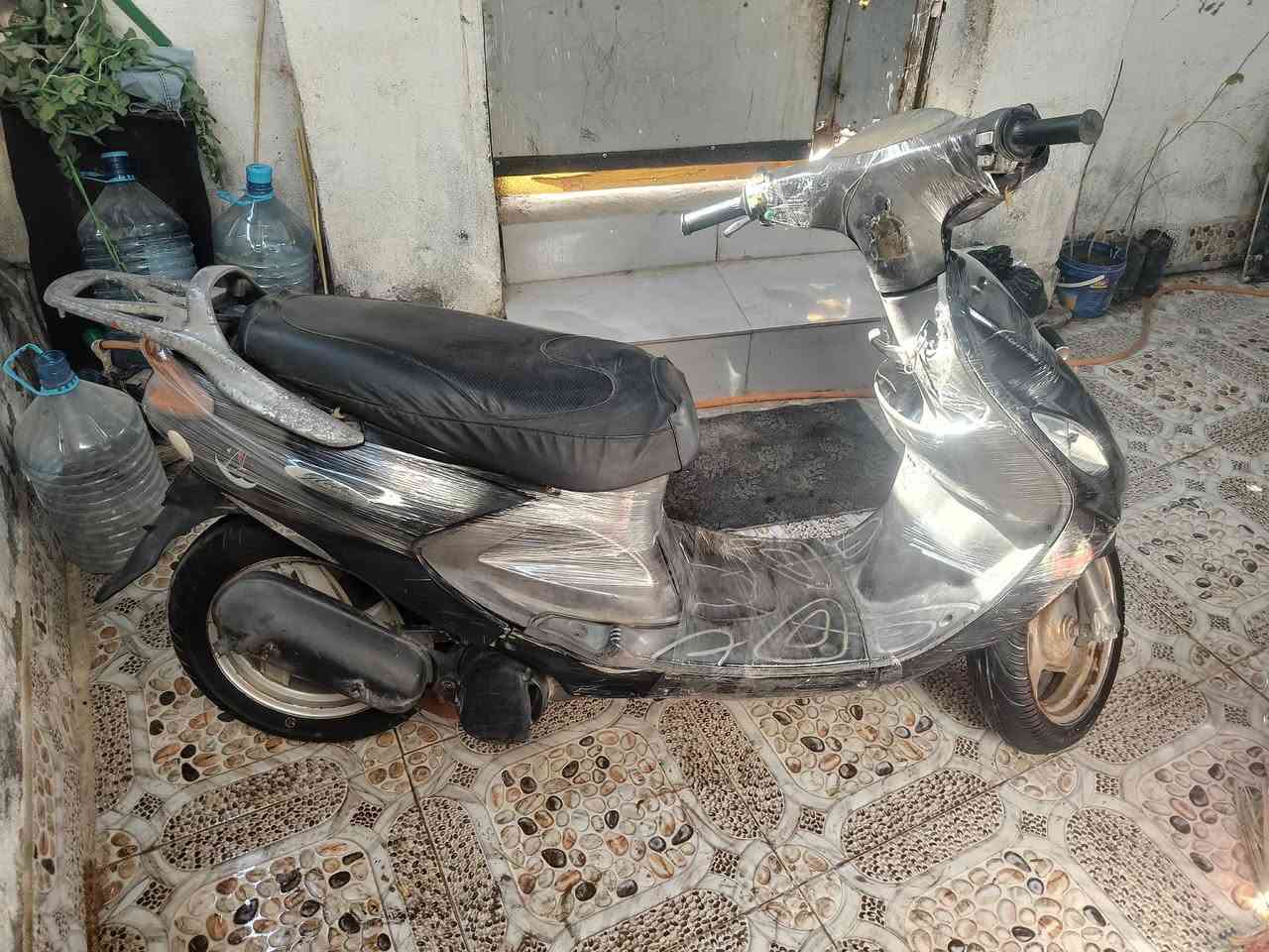 سلام عليكم اكززللبيع دراجه سلف هندر لايت بك لايت كيج بانزين مكينه ناعمه شلعه ومشي وين مايعجبك اطلع اتراي تايراته جدد سعره 175 مكاني ناصريه مركز حي الزهرا يم علوت السمج شراي اتصل وخادمك ***********
