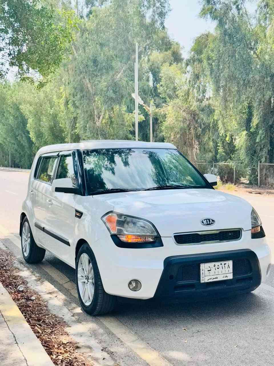 كيا صول 
موديل 11
رقم بغداد دولي 
وارد امريكي 
صبغ جاملغ موضح بالسونار  
فول مواصفات 
فــــتحة
بــــصـمة 
كـــشـنات جلد 
تـــدفــئة كــشنـات
سستم صوت دمام 
نـــشرة دشبول
ماشية 84
مانع انزلاق 
مــــكينة 2000دوش
مكاني بابل مسيب
***********
