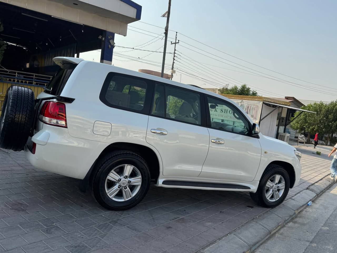 Land Cruiser 2009 GXR V8 
سه ياره له سه ر ده قى شركه ماوه 
دعامى بو دعامى به شه رت 
سه ياره نوقته ى نيه 
ته زره ى نيه 
بوياغى نيه 
سنوى نوئىه به ناوى خؤمه 
ده بل سپير 
چوار تاى نوئ له بنه 
گير و مكينه نه كرايته وه  به شه رت 

سعرى ٣٠٥$ مجال 
            ☎️ *********** أربيل, العراق
