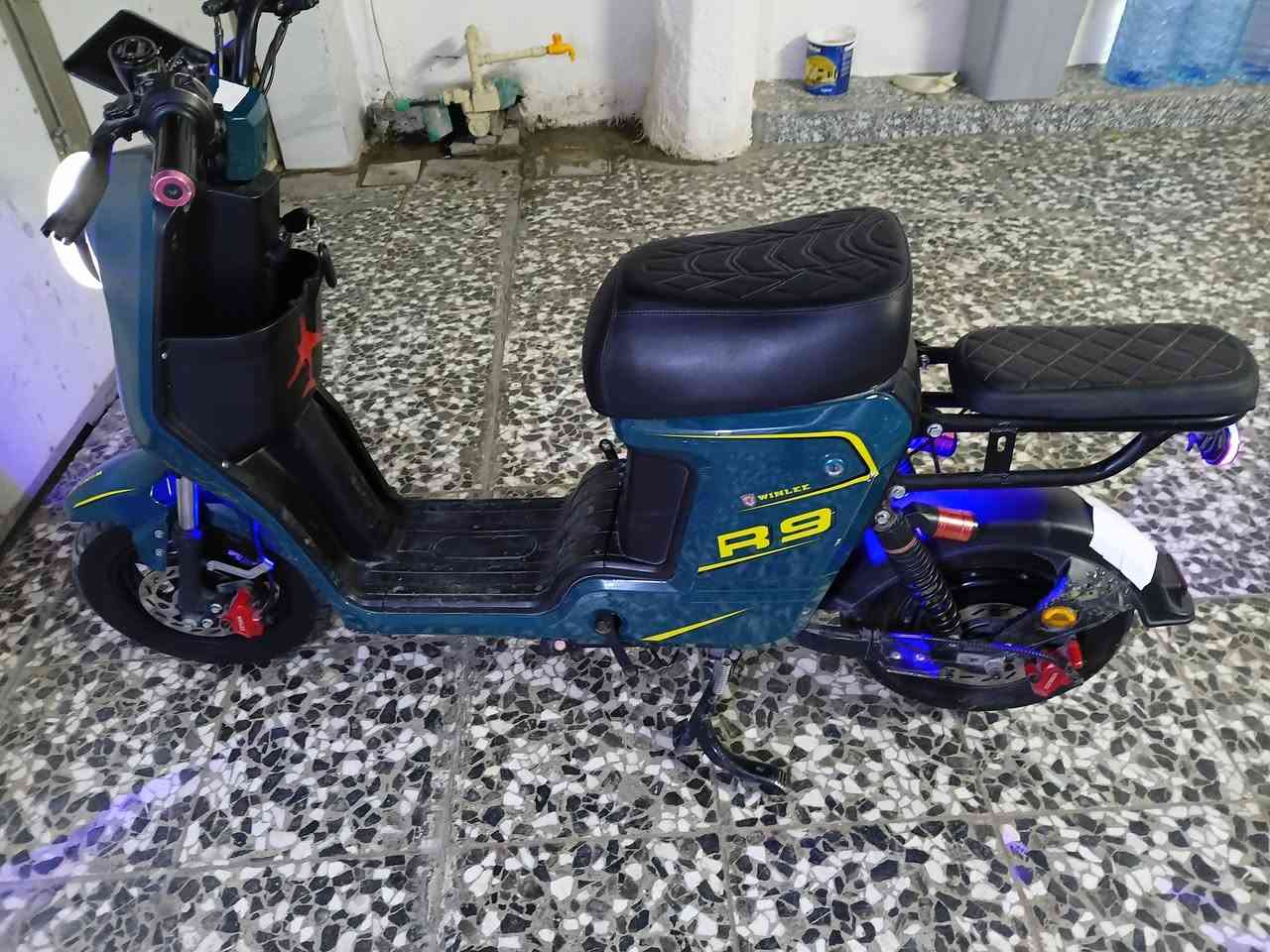 سلام عليكم دراجه شحن للبيع R9 سعر الدراجه 350وبيهه مجال حك الجيه العنوان واسط صويره حي الغدير قرب مدرسه ابي طالب التصال على الرقم ***********
