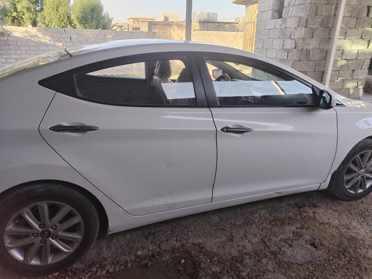 السلام عليكم
النترا ٢٠١٥ رقم بغداد خليجي فول مواصفات عدا البصمه
السونار كدامك والباب لي بيه صبغ كدامك
صدر تعبان بيها رواجز وبخار بدون صرف
السعر 110 
العنوان ابو غريب
رقم الهاتف بيه واتساب ***********
