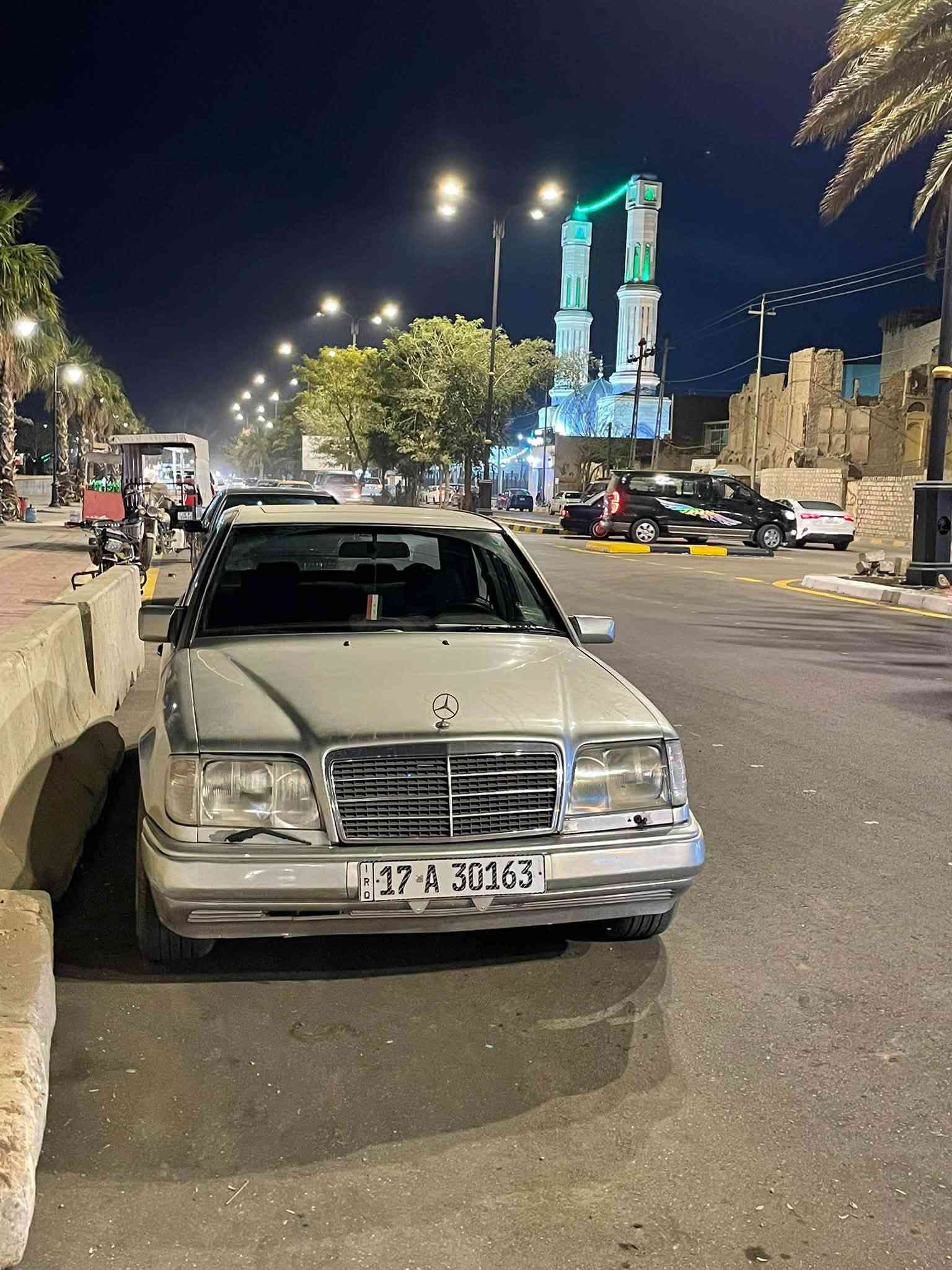 مارسدس دب 1990محرك عنكبوت 300
تبريد شغال 
كهربائيات
تخم تاير
لايت زنون
رقم دولي باسمي
السعر (55)
***********
