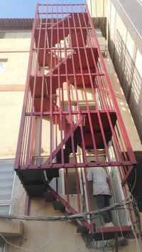 حداد • سلم طوارئ • بغداد