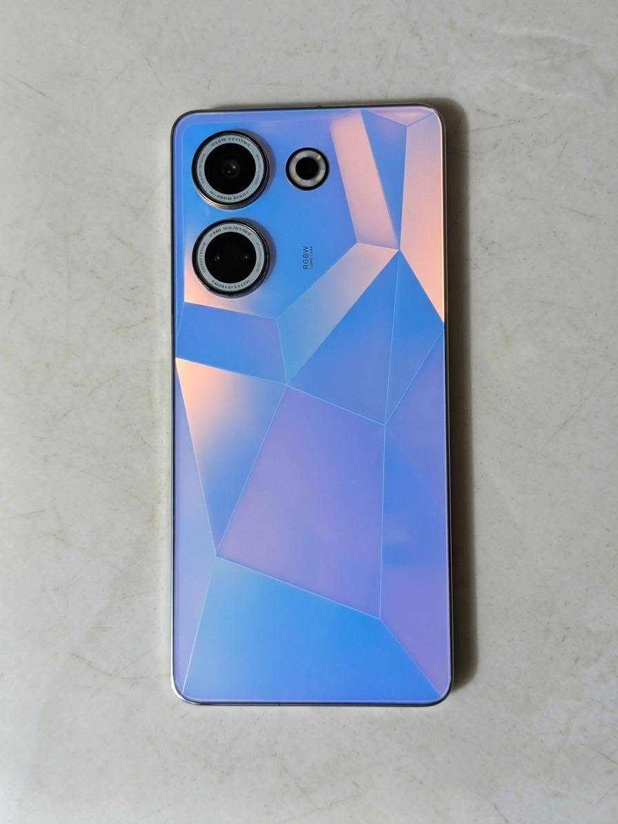 تكنو كامون 20 برو
256GB الذاكرة 💾
8GB RAM + 8GB افتراضية ⚡
📸 كاميرا خلفية 64MP
🤳 أمامية 32MP
🔋 بطارية 5000mAh
🖥️ شاشة FHD+ 1080×2400
⚙️ Helio G99
📱 HiOS 14 / Android 14
مقاوم للماء والغبار 
الجهاز نظيف وشغال بدون مشاكل، وكلشي واضح بالصور.
💰 السعر: 170 ألف فقط
📍 الديوانية
❌ ما أبدل
**للاستفسار واتساب.**
 ***********
