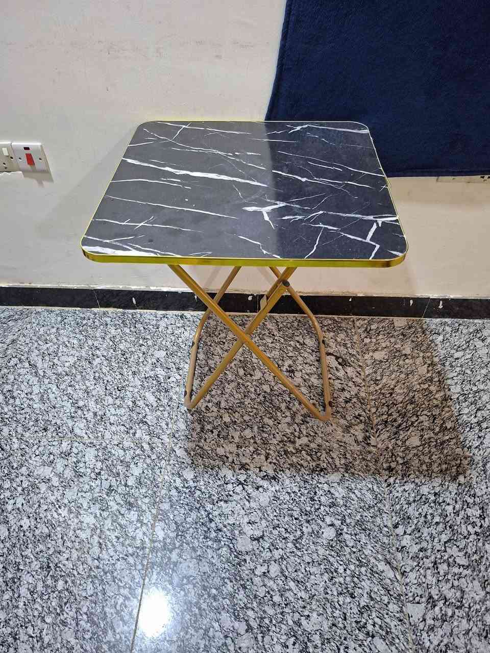 غراض بيت للبيع .. كلهن سوا ..
***********
شكرا للجميع
