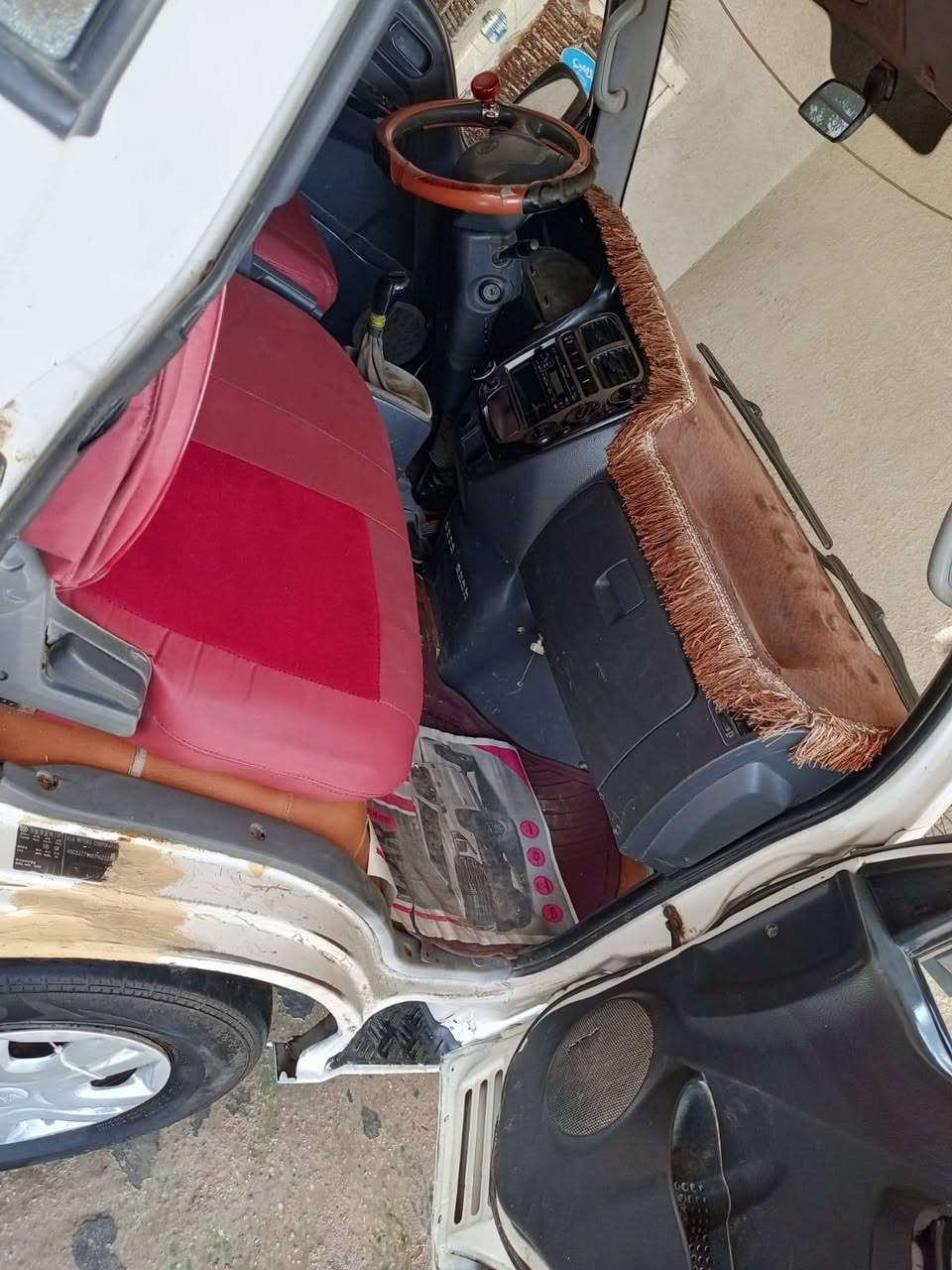 السلام عليكم  كيا عموش  ٢٠١١ مكفولة من الصبغ مكينة كير اكسل مكفول  خير من الله  رقمي *********** بي واتساب
