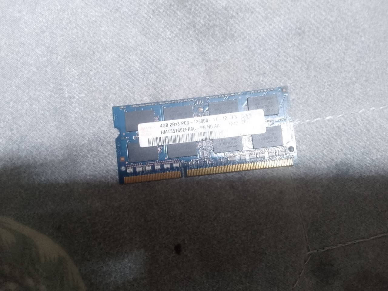هارد لابتوب • ٥٠٠جيجا • رام ٤جيجا DDR3