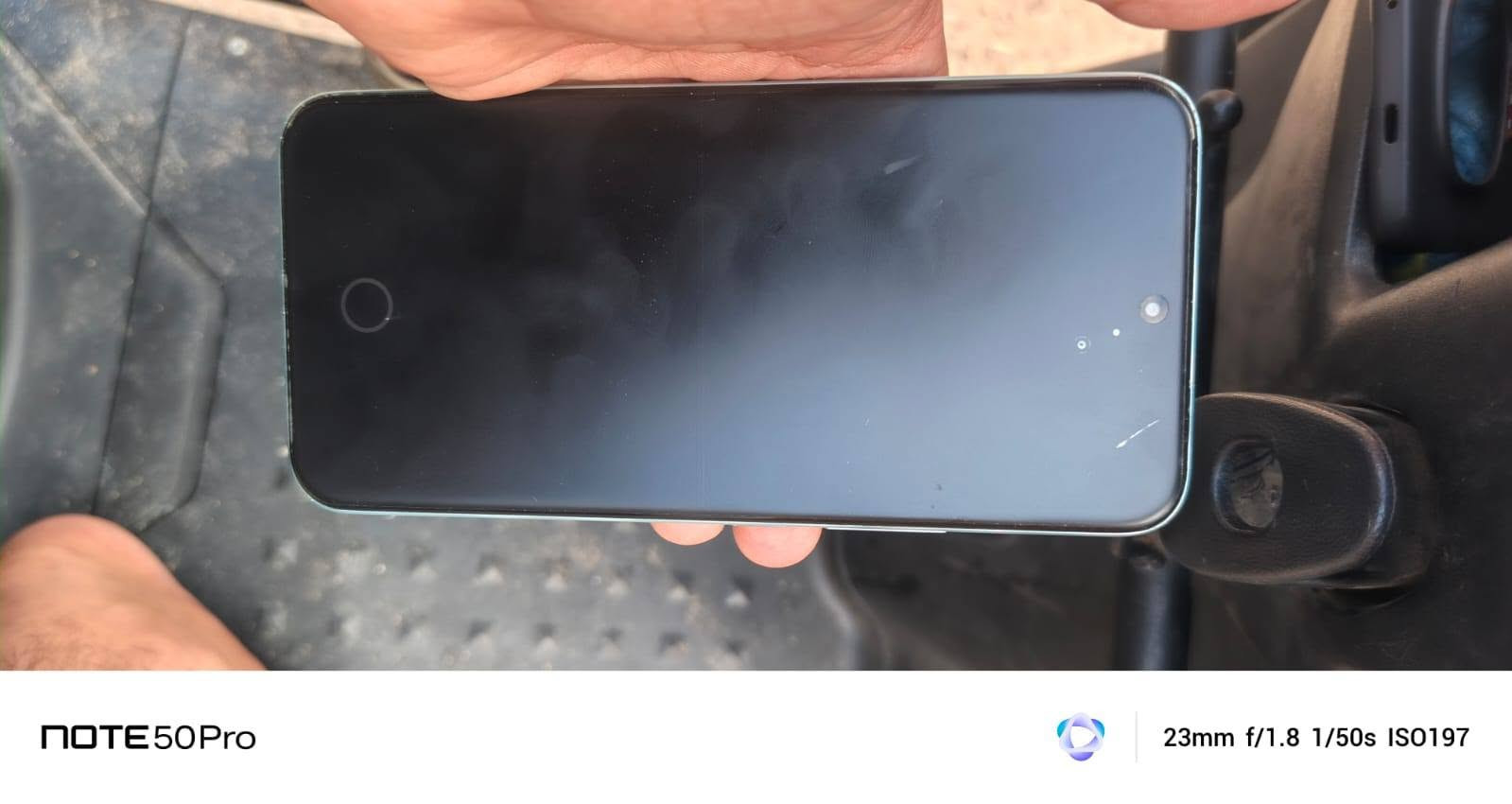 سلام عليكم شباب اجهزه للبيع او مراوس
بوكو ام 8 برو فاف جي جهاز بعده جدید

ذكره 256

بطاريه 100 عدد دورات شحن 97

جهاز مال العاب كامل الملحقات شاحنه 100 واط يرهم مراوس أو بيع

جهاز انفينكس نوت 50 برو

ذكره 256

جهاز نظيف بس بي ضربه بالحلاس مثل اوضح بالصوره

بطاريه 5000

كامل الملحقات شاحنه 90 واط شاحن لاسلكي 30 واط

يرهم مراوس أو بيع استفسار ***********

نص مكتوب في الصور:
- NOTE50Pro 23mm f/1.8 1/100s ISO214
- NOTE 50 Pro 23mm f/1.8 1/50s ISO197
- NOTE 50 Pro 23mm f/1.8 1/100s ISO151
- NOTE50Pro 23mm f/1.8 1/100s ISO85