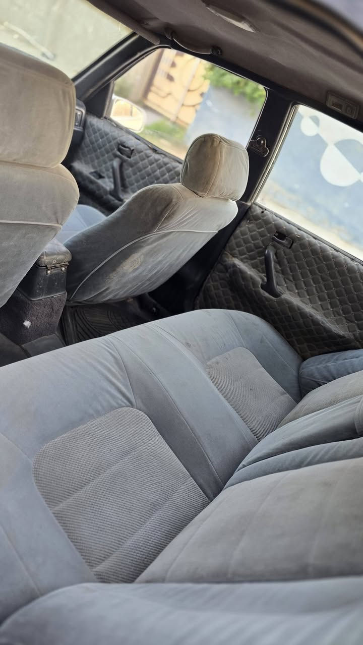 السلام عليكم بيع مستعجل هيونداي سوناتا موديل٩٣ مكينه٤ سلندر اصلي مكينه كير جدد طك طخم وره وكدام نضيف كهربيات كلو شغال رقم جديد شرط تحويل وكاله بشرط سياره جاهزه ومال رزق السعر١٧ بيها شويه مجال بياع ماوكف***********
***********
