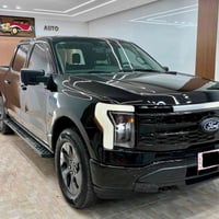 F-150 لايتنينغ • كهربائي ٤٥٥ حصان • دفع رباعي
