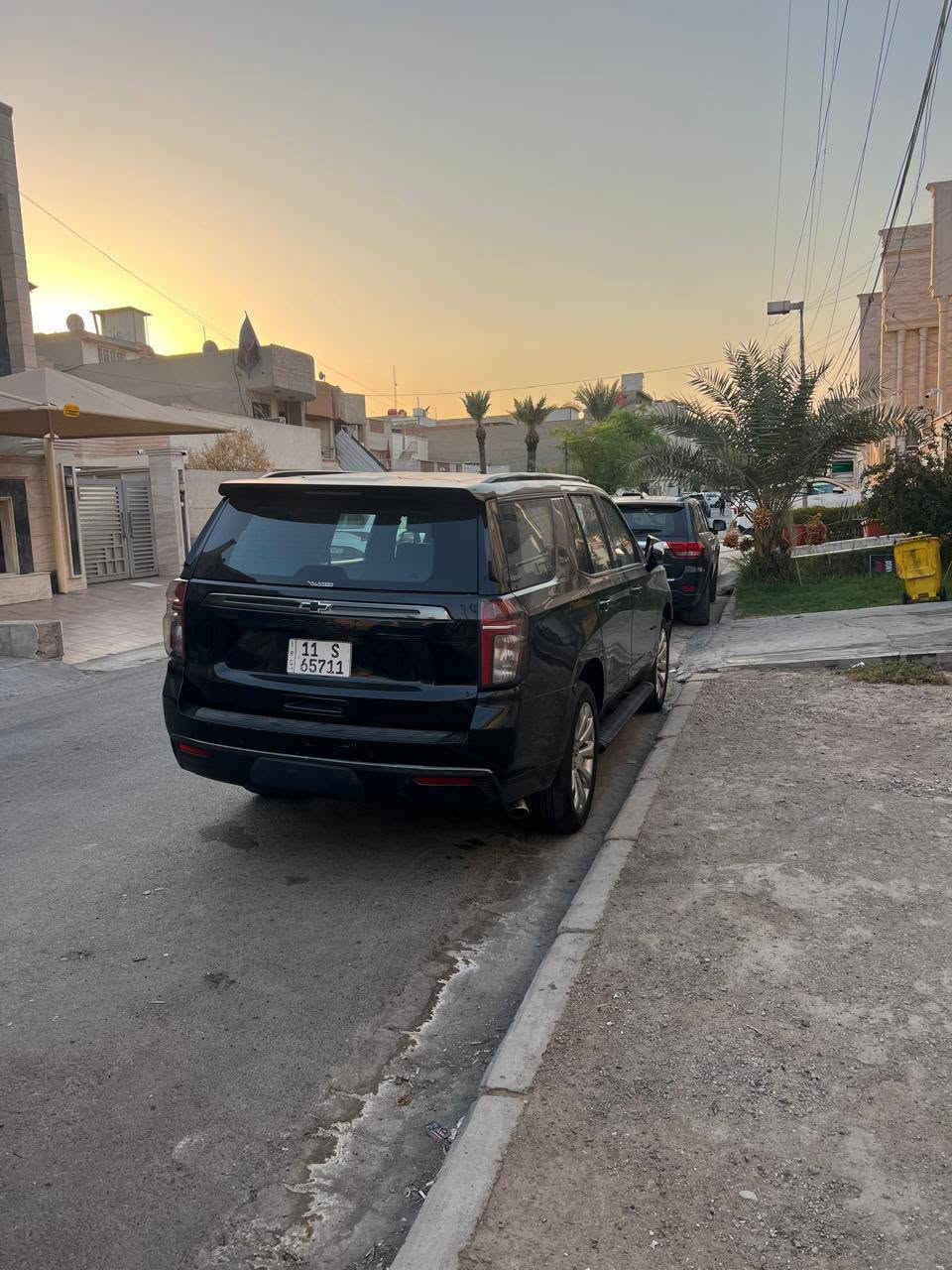 الفئة الرياضية و المميزة بالتاهو
موديل السيارة :2022  
رقم السيارة : بغداد تحويل مباشر 
المسافة المقطوعة: 58 ميل 
حجم المحرك : V8 5.3 مكفول من اي فتح 
مواصفات: Z71 فول عده الفتحه  
بصمةً تشغيل و بصمة ابواب تشغيل عن بعد
كراسي جلد اسود كهربائي VIP تدفئة و كهرباء
كراسي خلفيه ايضا تدفئة 
دفع رباعي 4*4
العداد  دجتال إلكتروني 
سستم سماعات Bose
كاميرا 360 / 5كاميرات بدقة عالية 
صندوق كهربائي 
رادار مانع تصادم امامي 
رادار خروج عن المسار 
رادار نقطة عمياء 
شاحن لاسلكي للجوال 
ستيرن كهربائي مع تدفئة
حساسات أمامية خلفية 
لايت زينون LED
تحكات كهربائية كراسي خلفية 
اوتو ستوب توقف تلقائي
بريك كهربائي 
دعاميه برمير 
ويل 22
السياة كلها مغلفه بي بي اف 

السعر 43.000 

سيارة بيها بعد مواصفات عديدة 
: السيارة كلين تايتل  حادثه اشويه من جالملغ صور الحادث 
📍عنوان  بغداد شارع فلسطين 
رقم هاتف
***********
