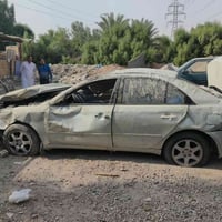 السيارة بسمي موديل2006سوناتا السعر 50 موبايل 07801390612