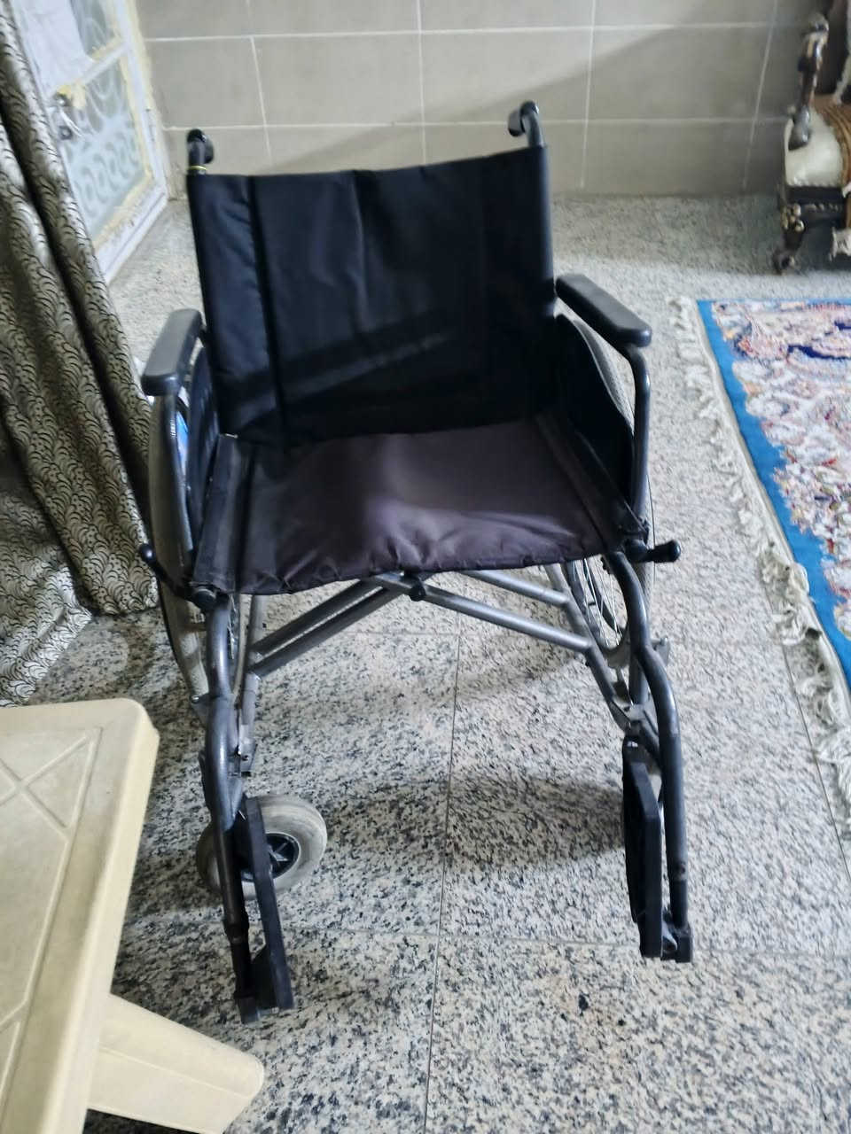 عربانه • مستخدمه • نضيفه