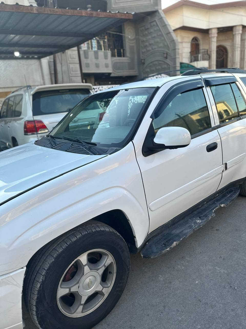 السلام عليكم 
بلايزر 2005 للبيع
رقم بغداد
تبريد قطعتين
محرك 6سلندر
قبق اسود
 المكان بغداد 
(70 ورقة)
*********** 
مكلف بالنشر
