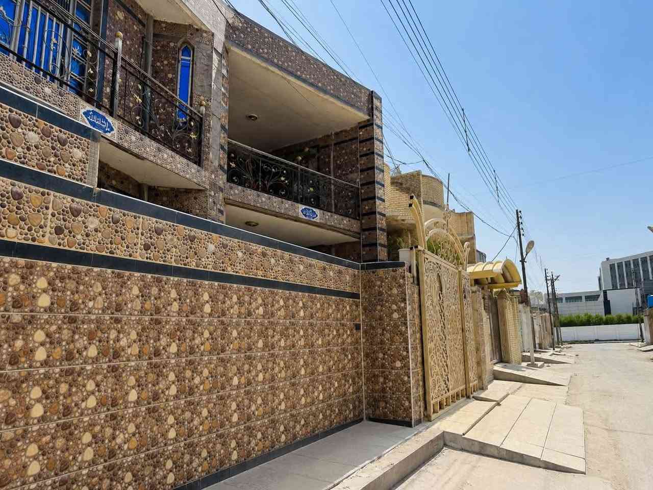 � الموقع: ميسان – العمارة (مجاور مستشفى الحكيم)
📐 المساحة: 200 متر
🏠 التفاصيل:

📞 للاستفسار:
اتصال أو واتساب على صاحب الدار مباشر
 الرقم: ***********
واتساب : https://wa.me/964***********
