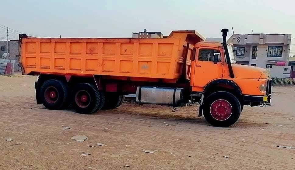 سلام عليكم قجمه للبيع موديل 80 تك ومطوله شاصي مكفول مجموعه جيف بدي جديد محرك جديد كير جديد قماره بيه صبغ قليل تفاصيل اكثر الاتصال ع رقم   ***********
