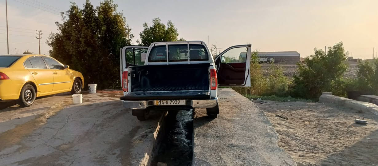 سلاام عليكم نيفاره ٢٠١٠ رقم نكليزي بسمي مكفوله كفاله عامه جاهزه محرك كير تبريد خير من الله بيع او مراوس حسب قناعه *********** واتساب او تصال
