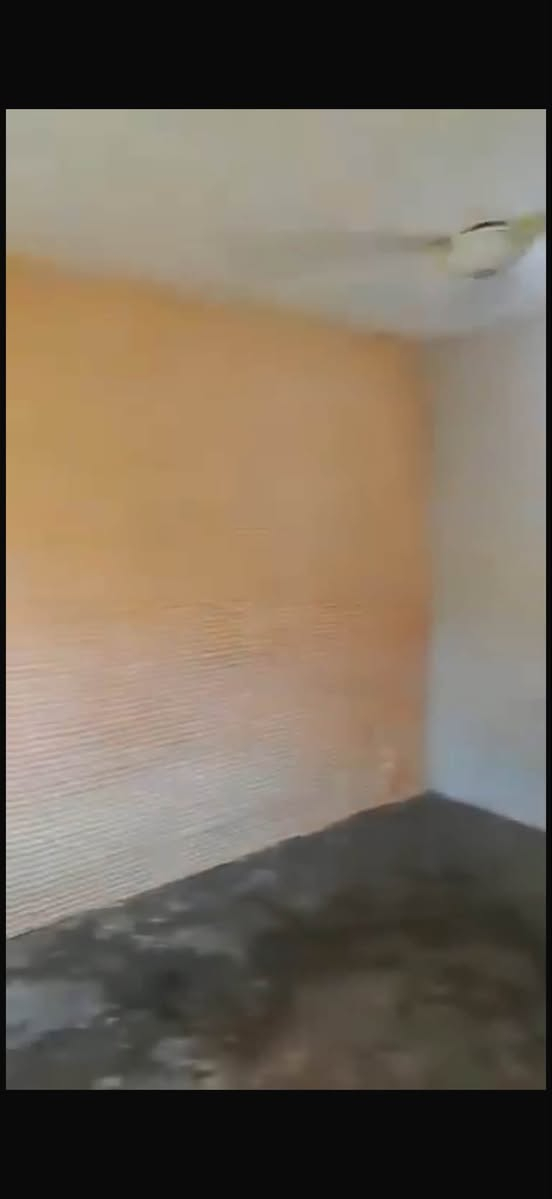 يالله بيت للبيع منطقه حي الجهاد المساحه80متر واجه4نزال20طابق واحد يحتوي على غرفه نوم وصاله ومطبخ وحمام وكراج يباع بسعر مناسب125مليون ارخص الاسعار يمنه للاستفسار اكثر الاتصال على☎️***********
