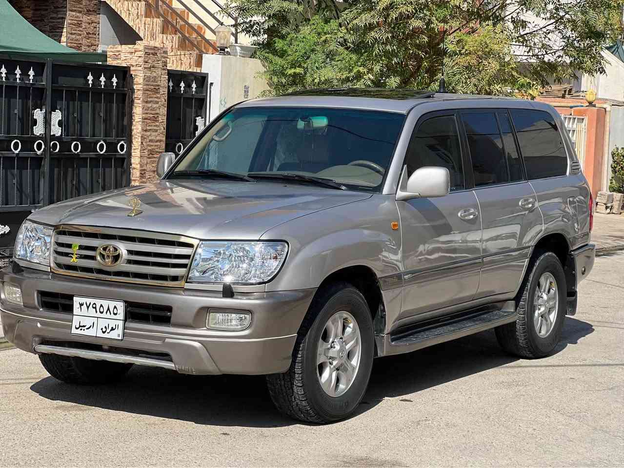 مونيكا موديل2002نمونة لةجواني  و خاويني  مالي دوستة سيارةكة بةبي مةسرة غازو بنزين رةقمي  اسلة فول فول مواسفات  سلايت توماتيك سحري 135تنها 400هةزار روية
لةبوجواني حيزام كرنير كراوة*********** أربيل, العراق
