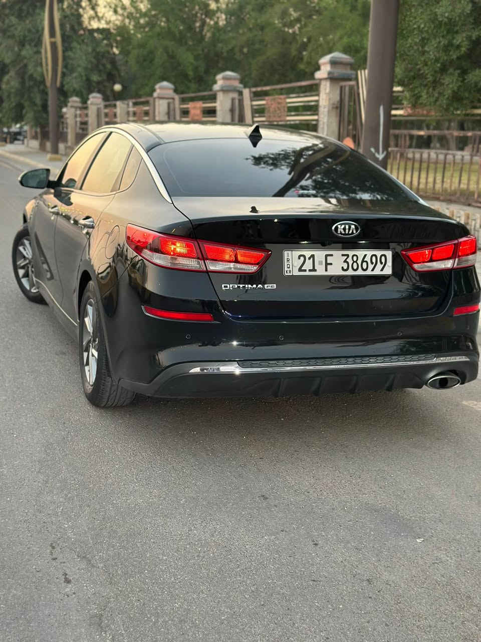 السلام عليكم ..
للبيع كيا اوبتماLx2019 نص مواصفات امريكي حادث بسيط بدون ايرباك بدون اي دواخل بدون تبديل 
سيارة جديدة جداً بدون اي نقص محرك ٢٤٠٠ مكفول 
رقم سليمانيه سنوية ب اسمي )
المواصفات :-
١- شاشة كبيرة 
٢- رادارات جانبي وامامي 
٣- فول تحكم ستيرن 
٤- كامرة + حساسات 
٥- ماشية الف ميل 
٦- محرك ٢٤٠٠ مكفول
٧- ويل١٦ + تخم تاير جديد 
وباقي المواصفات المعروفة للاوبتما 
ملاحظة ( السيارة ليبل واحد بدون اي تبديل صبغ فقط دعاميه )) 
عنواني بغداد 
السعر١٣٥ ورقة 

‭ ***********‬رقم
