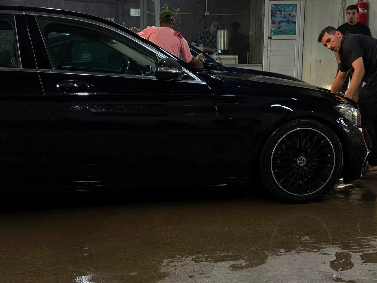 مارسيدس C300 • AMG كيت • ١٤٤ الف كم