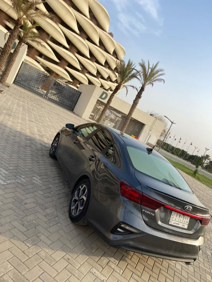 🚘 للبيع كيا فورتي 2020 – نص فل
🔹 وارد أمريكي 🇺🇸
🔹 موديل 2020
🔹 فئة نص فل
🔹 قير أوتوماتيك
🔹 محرك اقتصادي
🔹 كاميرا خلفية
🔹 شاشة وسطية
🔹 تحكم بالمقود
🔹 تكييف بارد
🔹 مثبت سرعة
🔹 داخلية نظيفة ومرتبة
🔹 بدون بصمة
🔹 بدون فتحة سقف
🔹 السيارة جاهزة للاستخدام

📍 الموقع: البصرة
💰: [السعر125وبيه مجال 
📞 للاستفسار: [***********

الفحص والمعاينة على المشتري.

