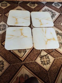 طاولات • ٤ قطع • جديد