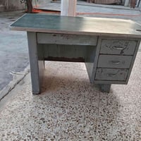 ميز • للبيع • مكتبي
