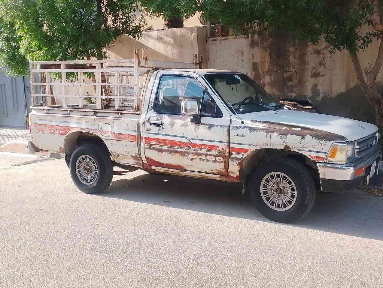 بيكم موديل 90 رقم ديالى سياره كامله من الهزه سنويه جديده لغايه 31 سياره مكانهه ديالى بعقوبة تحويل مباشر ثاني يوم السعر 42  ورقه وبيهه مجال لاتصال على الرقم ***********
