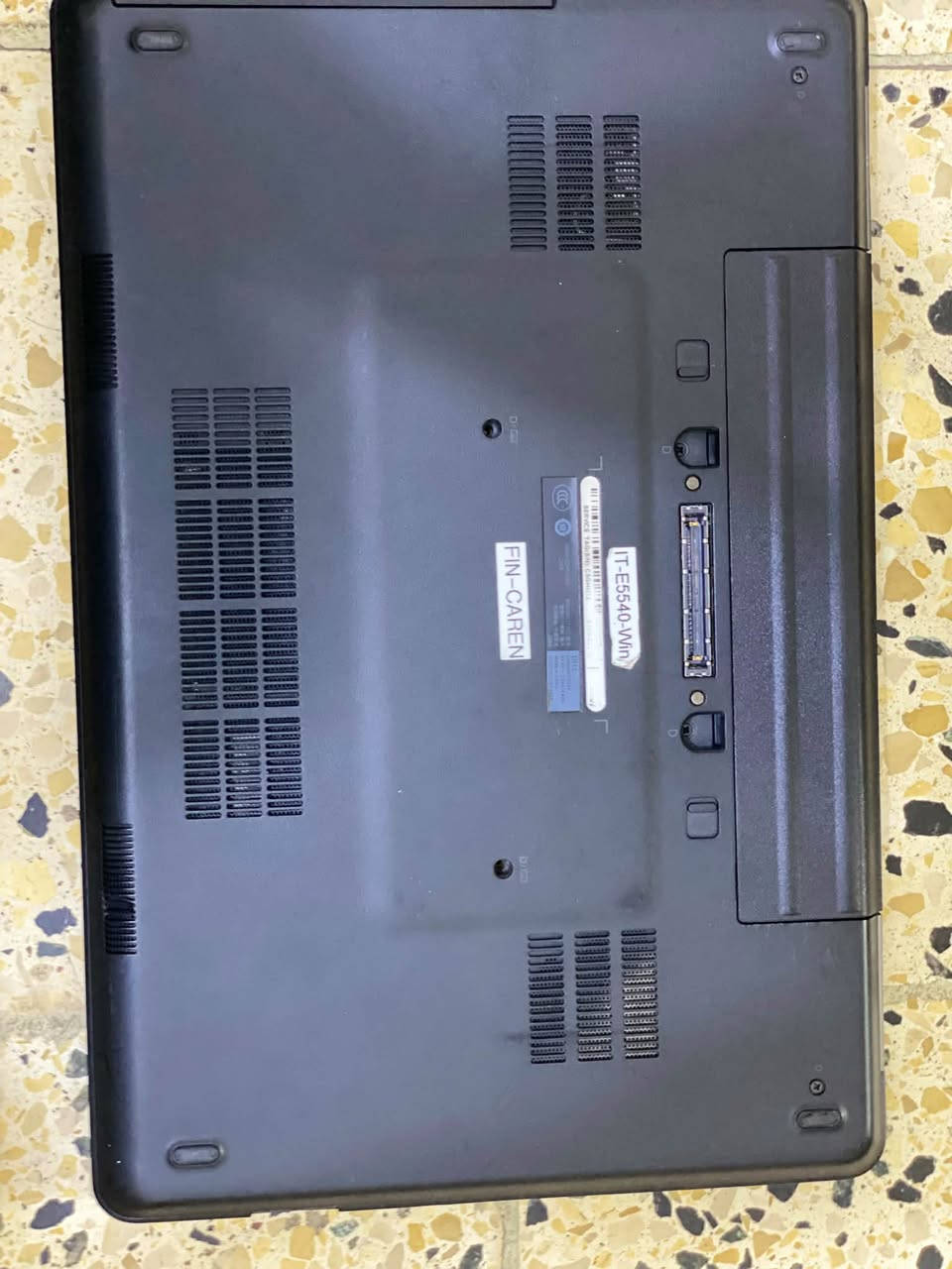 * 🔹 المعالج: Intel Core i7-4600U
* 🔹 الجيل: الرابع
* 🔹 الرام: 8GB RAM
* 🔹 كرت الشاشة: NVIDIA GeForce GT 720M 2GB
* 🔹 كرت شاشة مدمج: Intel HD Graphics 4400
* 🔹 التخزين: SSD Kingston 240GB
* 🔹 النظام: Windows 64-bit
* 🔹 الشاشة: غير لمس
* 🔹 الجهاز مناسب للدراسة، التصفح، برامج الأوفيس والاستخدام اليومي 

السعر خاص او الاتصال على الرقم ***********
