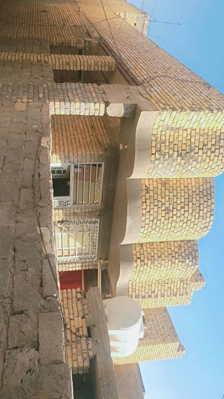 بيت ومشتملين للبيع طابو صرف
المساحة٤٨٠طابو صرف بالاضافة ١٢٥ طابو زراعي
مكان حي الحكيم نزلة بيت خليفة بفرع شارع العمارة
البيت طابق ونص يتكون من اربع غرف نوم +صالة+مطبخ+استقبال
مشتمل طابق ونص يتكون من غرفتين نوم +صالة+مطبخ+استقبال
مشتمل طابقين يتكون طابق الاول من غرفة نوم+صالة+مطبخ+استقبال والطابق الثاني هيكل بدون صب
للاستفسار الاتصال على الرقم ***********

