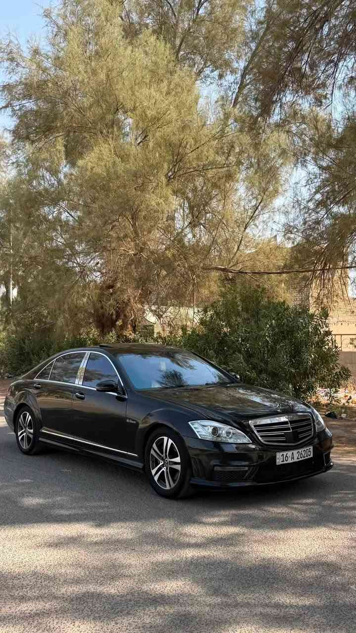 للبيع مارسدس S500 Vip موديل 2007 فول الفول وارد  يابان
السياره ماشيه 125 الف كيلو حقيقي   

التفاصيل والمواصفات 
5 بردات كهرباء

5 كوشنات تدفئه تبريد مع تجاوي كهرباء 

 ايرباك عدد 18 تكم وكشنات 

سيدي جنجر 6 اقراص مع نظام تشغيل Dvd +mp3 +awx

شاشة دوارة

تبريد امامي خلفي والتكم الخلفيه
 
كاميره خلفيه اصليه

  4 بيبان شفط مع صندوق شفط 

جام تظليل بلادي رئاسي بولارايز عند التعرض لاشعه الشمس 

 ستيرن كهرباء 4 اتجاهات 

4 المقاعد كهرباء مع خزن حسب الوضع الي يعجبك 

جكات كهرباء حسب رغبه السائق تصعد وتنزل
 
حساسات امامي وخلفي
 
مرأه الجوانب عاكسه للضوء مع انقلاب عند الرجوع للخلف 

اناره ترحيب عند الفتح والقفل مع غلق المرأه الجانبيه عند الأغلاق اوتو 

نظام الهولد عند التوقف
 
 

لايت دوار عند الاستادره يمين ويسار 

ثلاث أنظمه للقياده S/C/M

البيبان الخلفيه لارج الحجم الكبير رئاسي 

مقاعد حظن عند الاستدارة يمين يسار

دخول ذكي مع اناره ترحيب عند الفتح والغلق 

اكو بعد مواصفات  الجنايه يعرفوهه هاي ابرزها 

ملاحظه / السياره موديل 2007 بيها فقط جاملغ صبغ بدون ضربه جاملغ امامي جهة سائق فقط مسويلهه صيانه عامه دهن وفلاتر وحمام وحداده  وبطارية

عليها كزوز برابوس 🔥

للاستفسار الاتصال على *********** واتساب
***********
‎مكان السياره ذي قار
السعر ١٧٥ بيها مجال قليل

