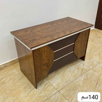 ميز مكتبي • ٨٠سم • ١٤٠سم