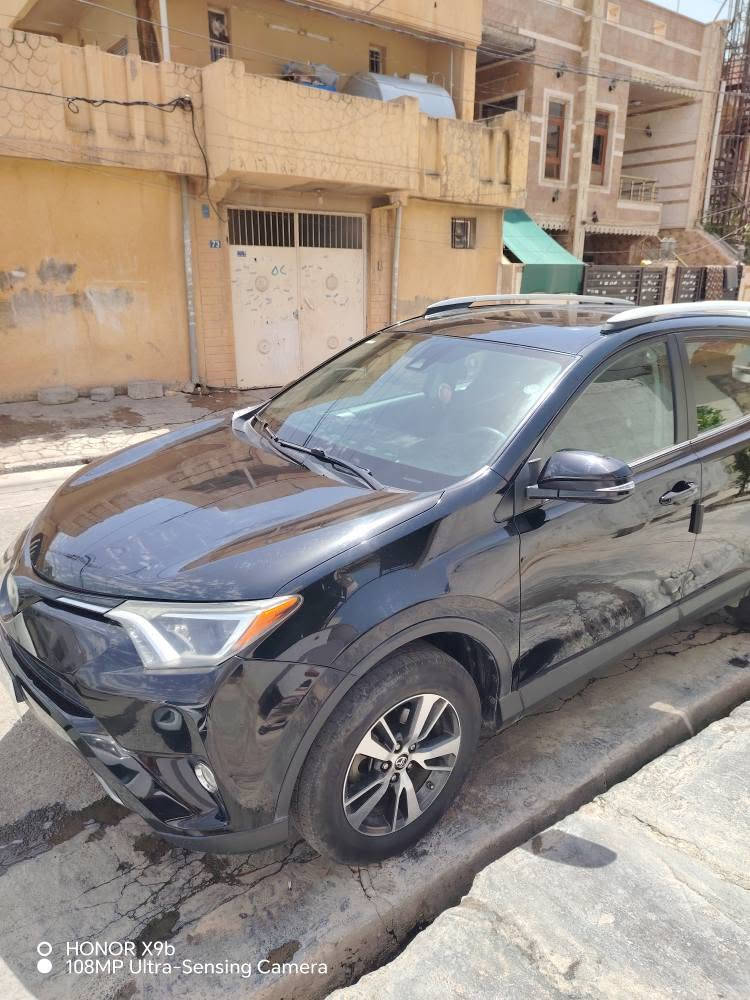 🚗 بۆ فرۆشتن: تۆیۆتا ڕاف فۆر (RAV4) مۆدێل 2018 XLE

سەیارەیەکی زۆر خاوێن و بێ کێشە بۆ فرۆشتن:

جۆر: XLE

ڕەقەم: هەولێر (ڕەقەم و سەنەوی نوێیە)

ڕۆیشتوو: 145 هەزار کم

بارودۆخ: زۆر خاوێنە و هەموو شتێکی بە شەرتە (بزوێنەر، گێڕ، شەسی).

لێدان: تەنها لێدانی پشتی هەیە (وەک لە وێنەکەدا دیارە)، باقی شوێنەکانی بێ کێشەیە.

💰 نرخ: 175 وەرەقە (18,000 دۆلار)

📍 شوێن: هەولێر 📞 بۆ پەیوەندی و زانیاری زیاتر: *********** أربيل, العراق
