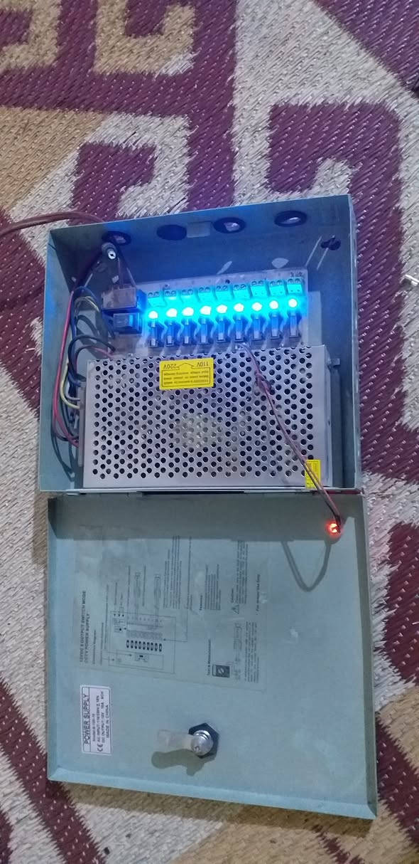 باور سبلاي يستخدم للكامرات 
٢٠ الف مدينه الصدر شارع الفلاح 
رقم ***********وات اب

