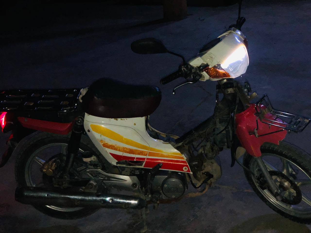 الحاجه النضيفه هيه تقيم نفسها السلام عليكم موطور سلفيز ناقصه بس درع دسك وره كير نشط كهربائيات كلها جاهزه دبلات تايرات جدد  بي السعر 3200والمو شراي لا يكسر بحلال الناس مكانه الاسحاقي الرقم ***********
