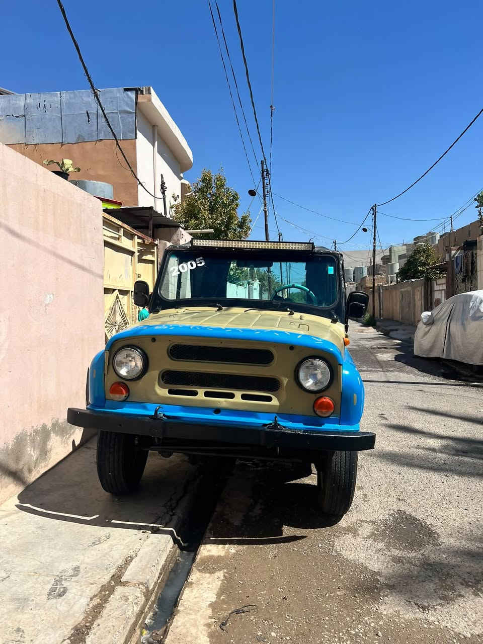 للبيع 6250…..***********

نص مكتوب في الصور:
- 2005